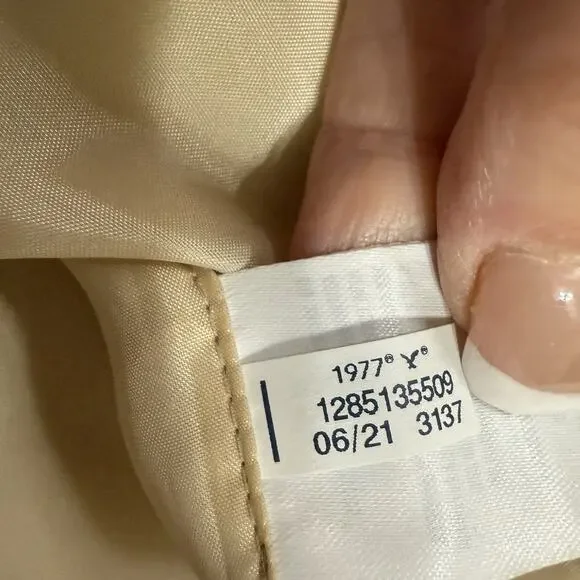 American Eagle Fuzzy Shacket Women’s L Ivory Plaid Heavy Wool Blend Oversized - Picture 11 of 12